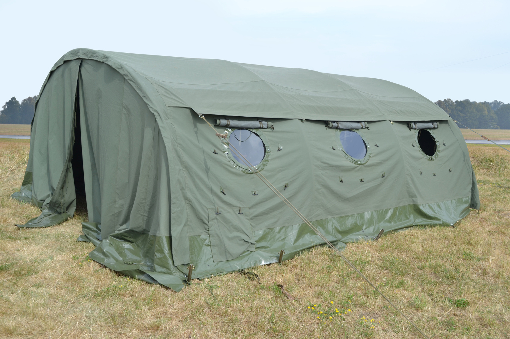 Namioty wojskowe - materiały militarne